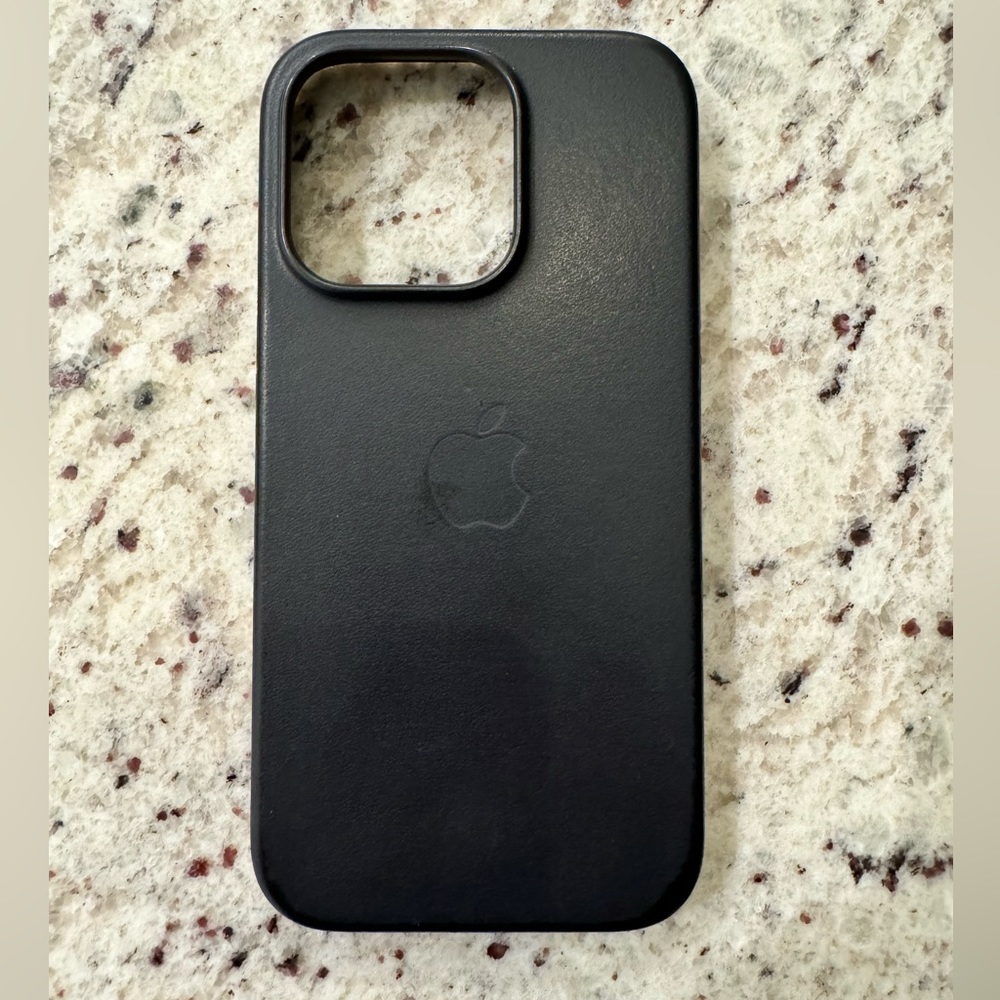 Used iPhone 14 Pro Apple leather case in black